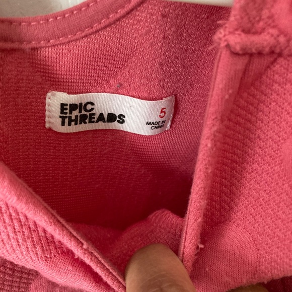 Girls dress pink with hearts size 5 - Picture 4 of 12